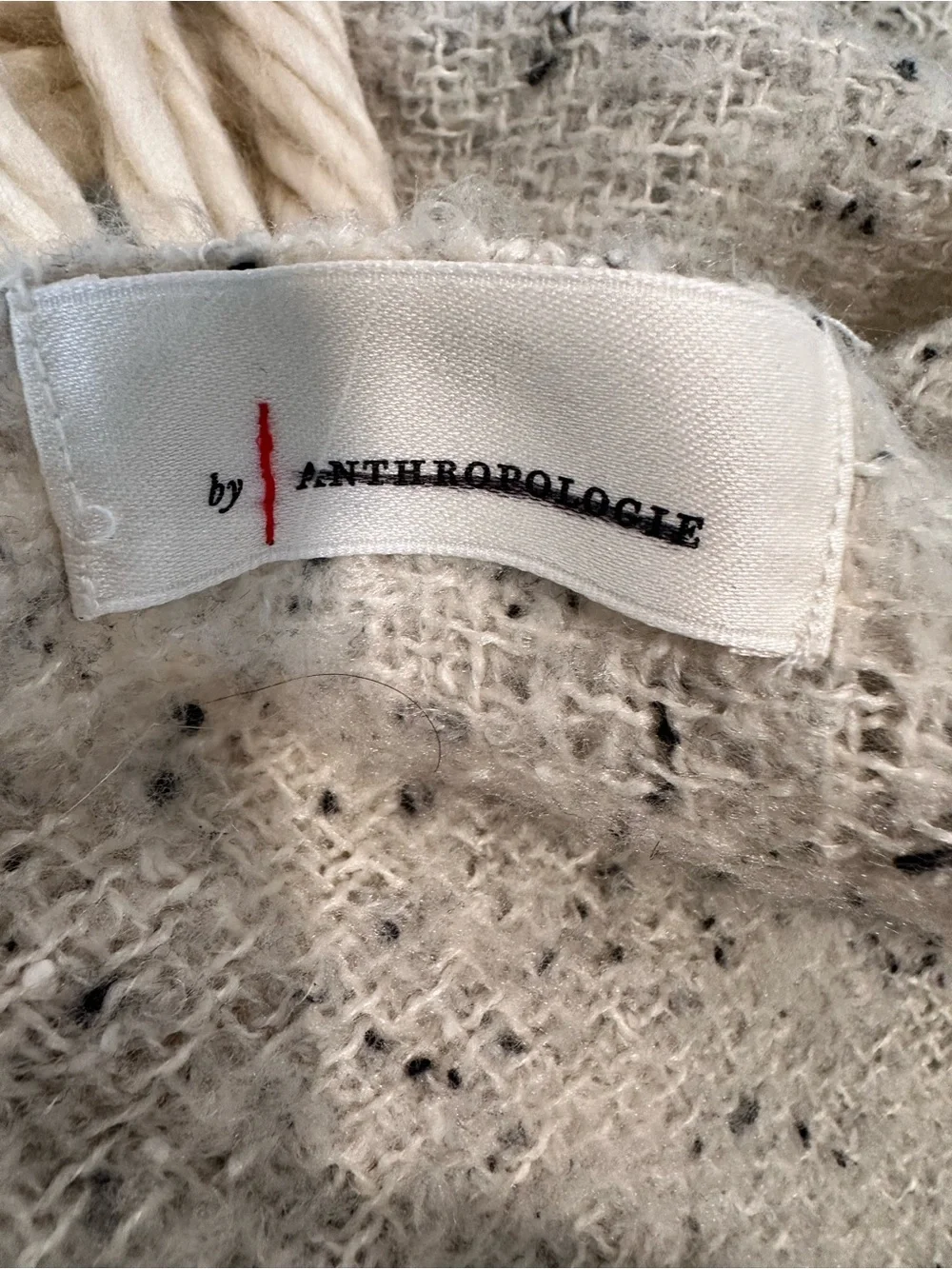 Anthropologie Oatmeal Ivory Speckled Chunky Tasseled Oversized Knit Scarf.